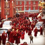 Monks-going-for-prayer-in-Seda-China